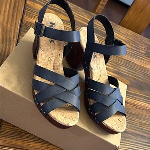 Kork-Ease Navy  Leather Sandals with Cork Sole New without tags.